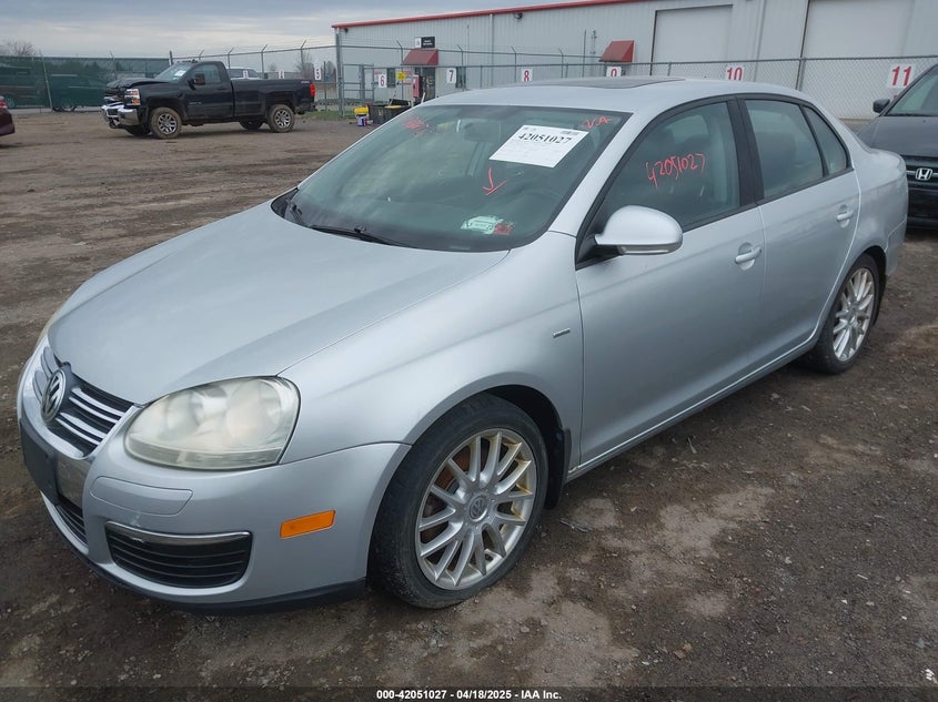 2008 VOLKSWAGEN JETTA SEDAN VIN: 3VWRJ71K48M172258