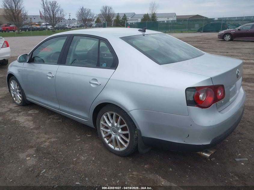 2008 VOLKSWAGEN JETTA SEDAN VIN: 3VWRJ71K48M172258