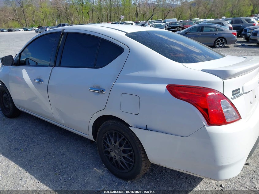 2019 NISSAN VERSA S/S PLUS/SV - 3N1CN7AP1KL871615