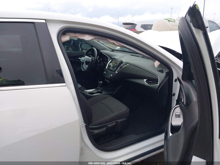 2018 CHEVROLET MALIBU VIN: 1G1ZD5ST0JF245789