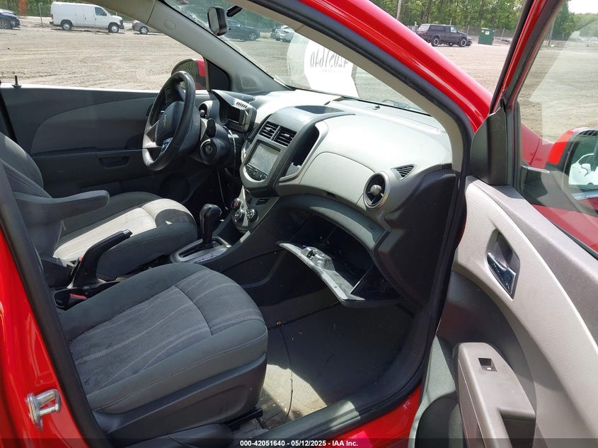 2015 CHEVROLET SONIC VIN: 1G1JC5SG1F4102906