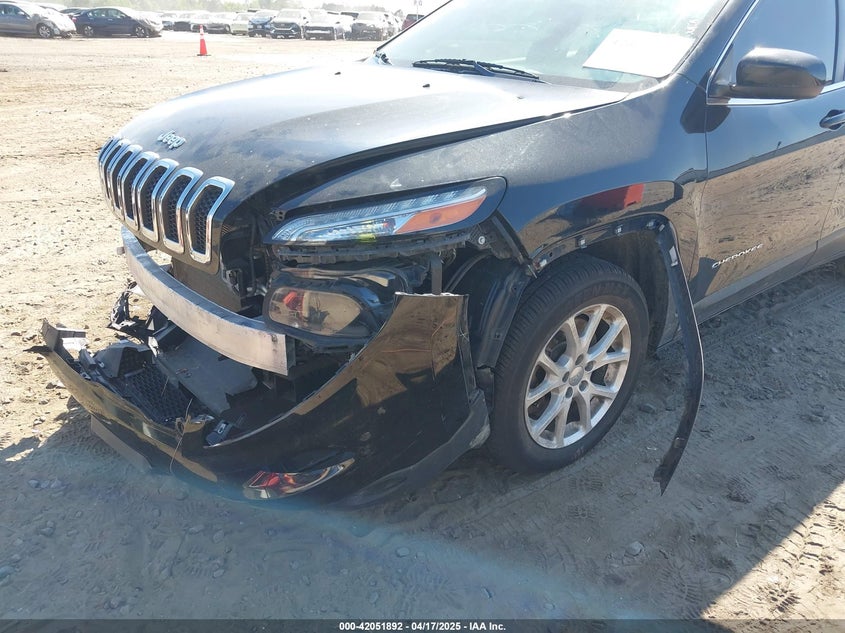 VIN 1C4PJLCS3HW669639 2017 JEEP CHEROKEE LATITUDE FWD