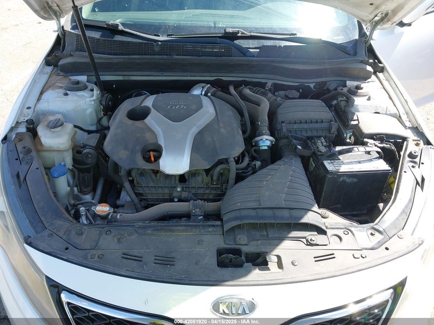 2012 KIA OPTIMA VIN: 5XXGR4A63CG050800
