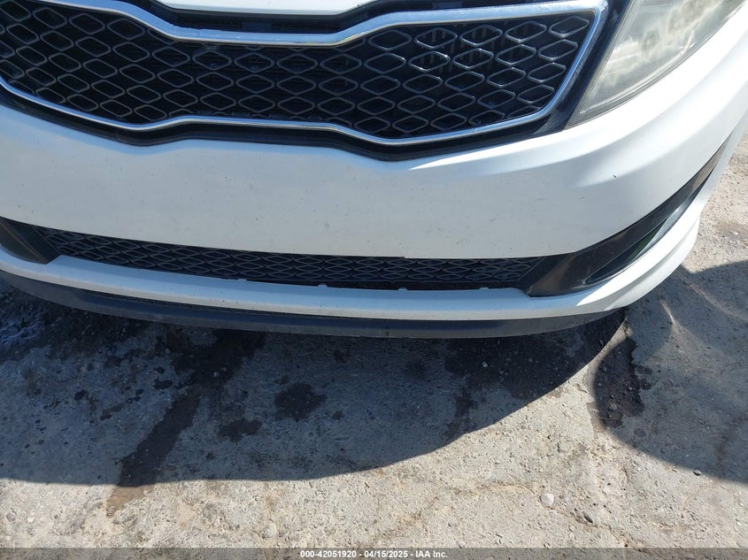 2012 KIA OPTIMA VIN: 5XXGR4A63CG050800