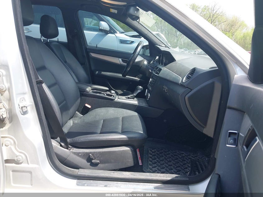 2014 MERCEDES-BENZ C 300 VIN: WDDGF8AB9EG194995