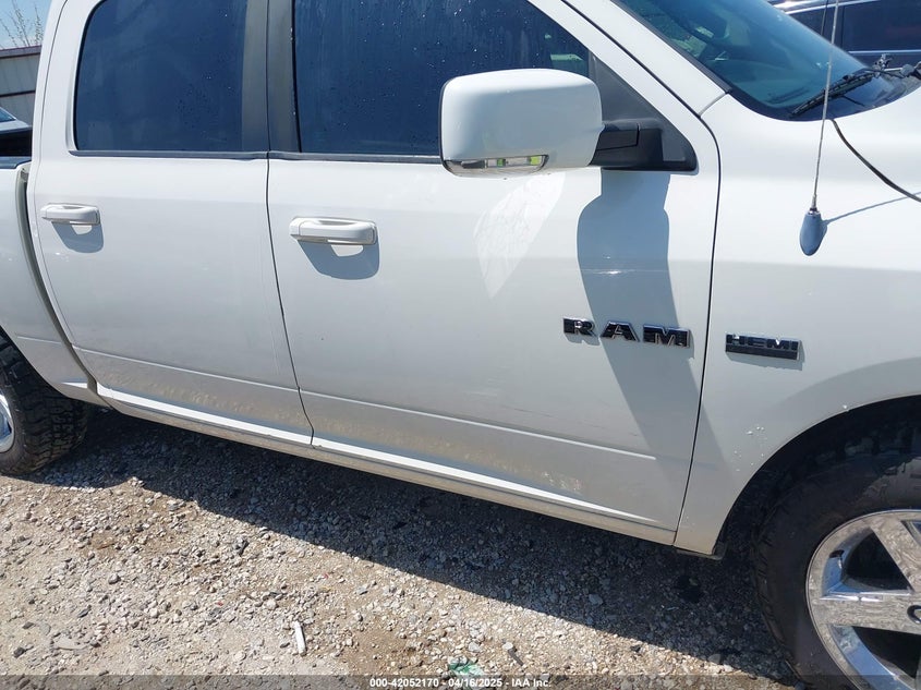 2009 Dodge Ram 1500 Slt/Sport/Trx VIN: 1D3HB13T19S794525 Lot: 42052170