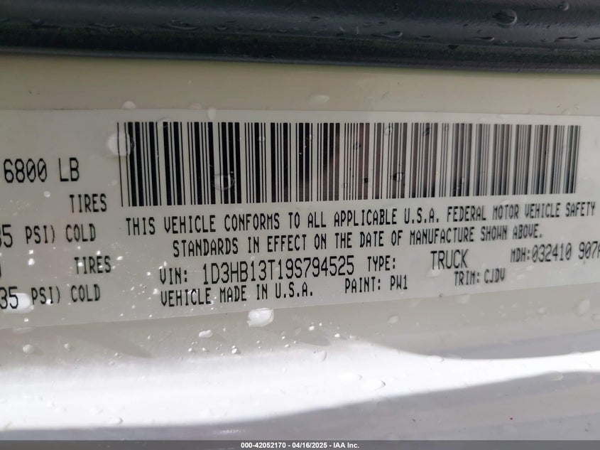 2009 Dodge Ram 1500 Slt/Sport/Trx VIN: 1D3HB13T19S794525 Lot: 42052170