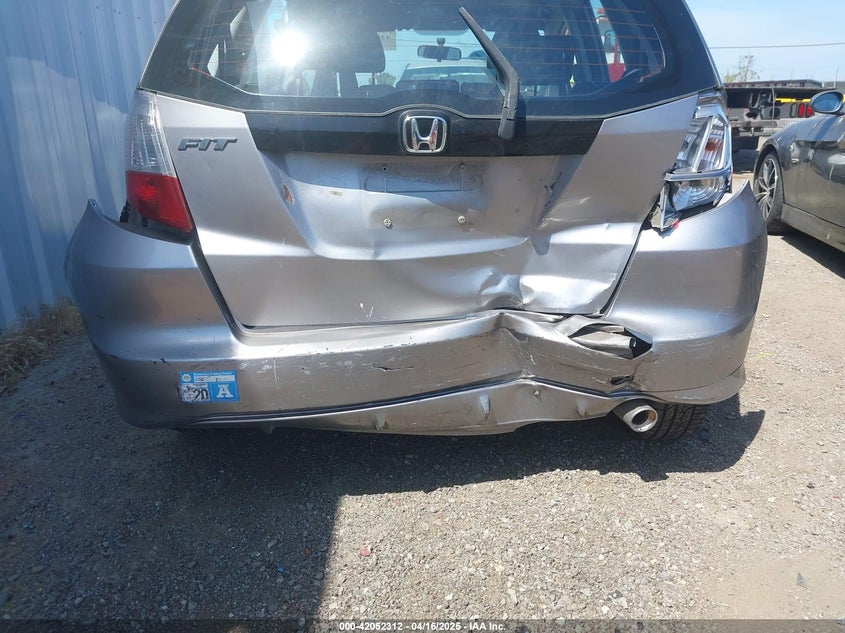 2010 HONDA FIT VIN: JHMGE8H41AS022339
