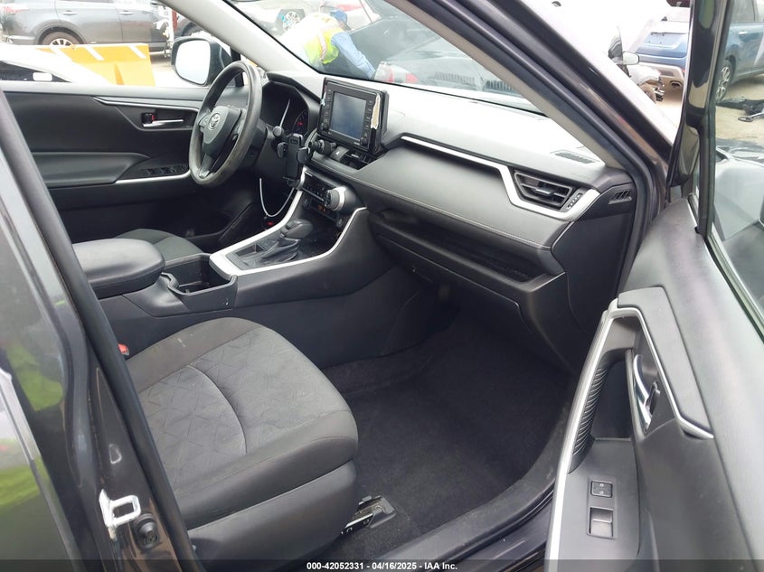 VIN 2T3W1RFV8NW190406 2022 TOYOTA RAV4 XLE