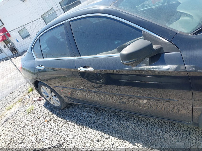 2015 HONDA ACCORD VIN: 1HGCR3F83FA003190