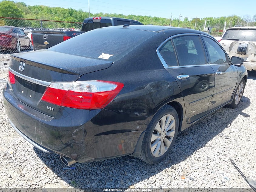 2015 HONDA ACCORD VIN: 1HGCR3F83FA003190