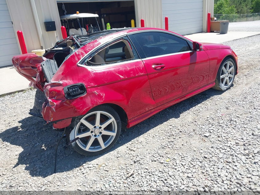 2013 MERCEDES-BENZ C 250 - WDDGJ4HB8DG054917