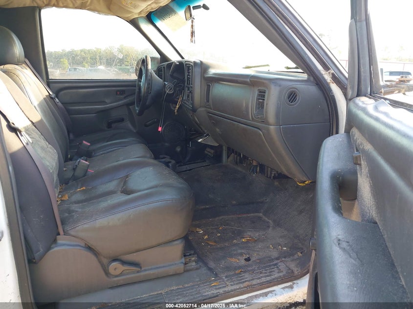 2006 CHEVROLET SILVERADO VIN: 1GCHK24U06E182588