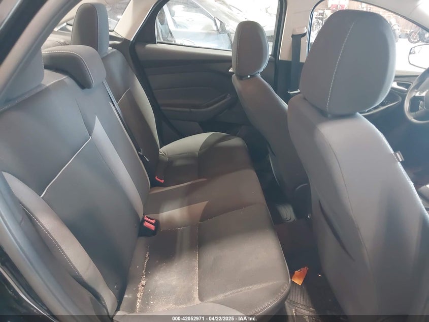 2013 FORD FOCUS VIN: 1FADP3F28DL160807