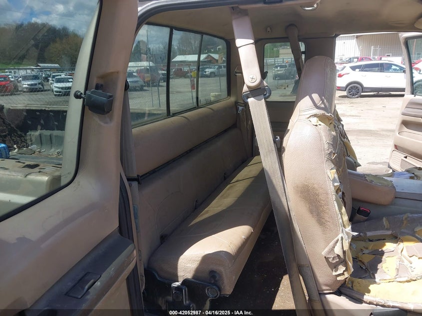 1999 Ford F250 VIN: 1FTNX20F3XEC0592 Lot: 42052987