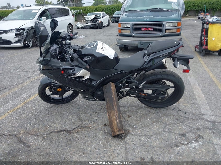 VIN JKAEXKH11KDA31924 2019 KAWASAKI EX400