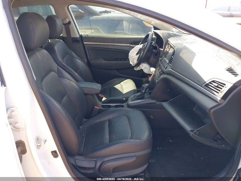 2017 HYUNDAI ELANTRA LIMITED - 5NPD84LF3HH034630