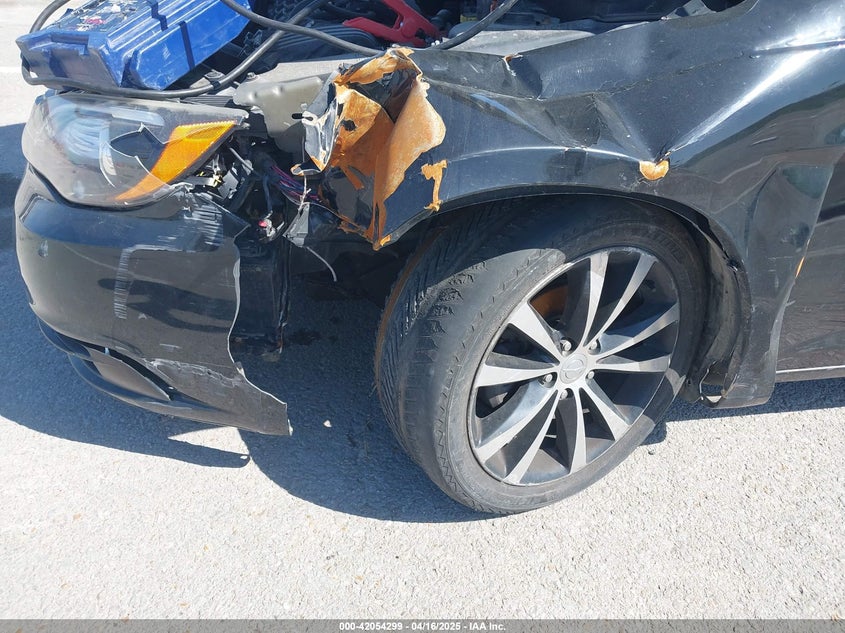 2013 CHRYSLER 200 VIN: 1C3CCBBB6DN577823