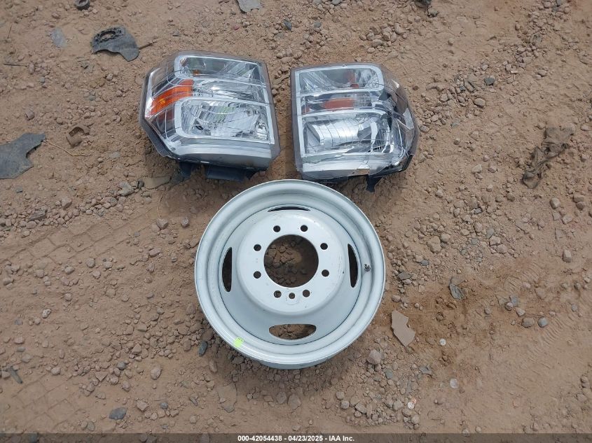 2024 Ford Econoline VIN: 01FDXE4FNXRDD1094 Lot: 42054438