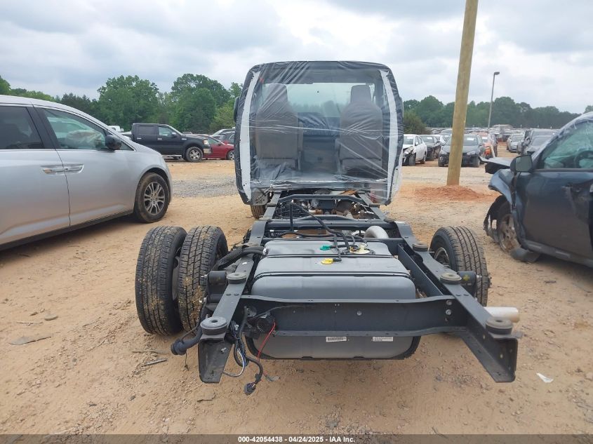 2024 Ford Econoline VIN: 01FDXE4FNXRDD1094 Lot: 42054438