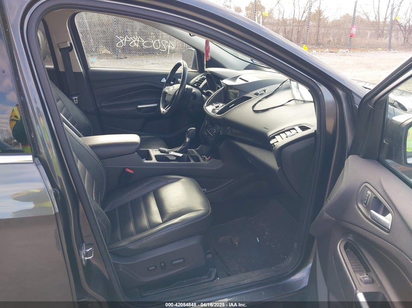2017 FORD ESCAPE VIN: 1FMCU9J90HUE88353