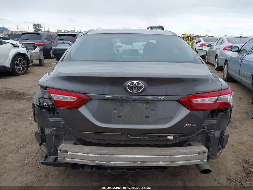 2018 TOYOTA CAMRY VIN: 4T1B11HK6JU005131