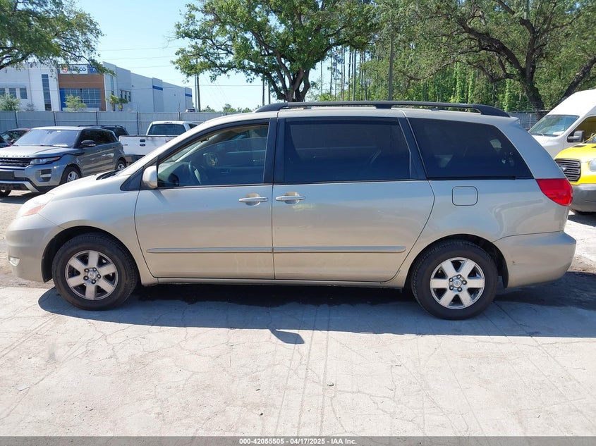 2010 TOYOTA SIENNA VIN: 5TDYK4CC5AS292110