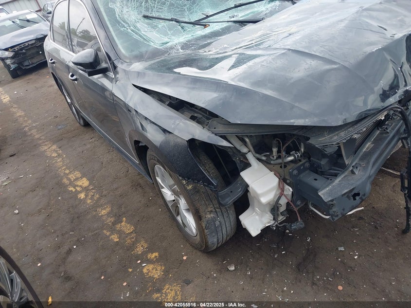 2017 VOLKSWAGEN PASSAT 1.8T S - 1VWAT7A36HC016093