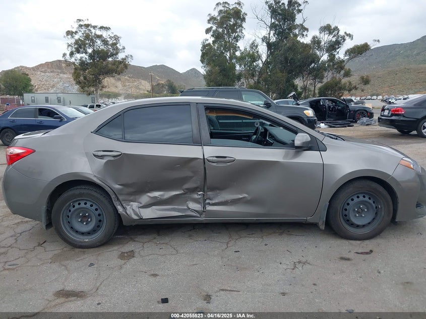 VIN 2T1BURHE9HC873734 2017 TOYOTA COROLLA LE