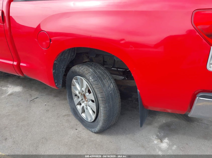 2011 TOYOTA TUNDRA VIN: 5TFUM5F12BX025852