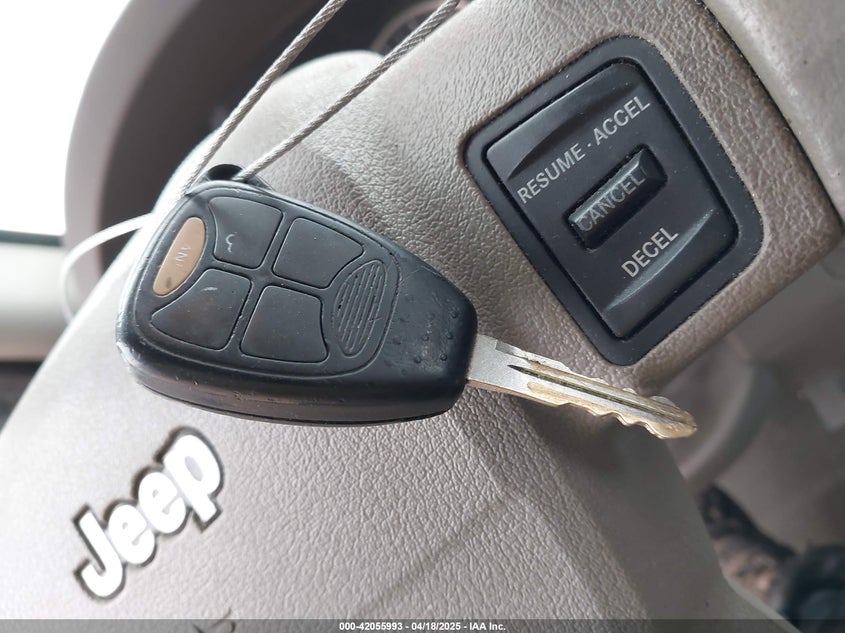 2007 JEEP GRAND CHEROKEE VIN: 1J8HR58P37C563388