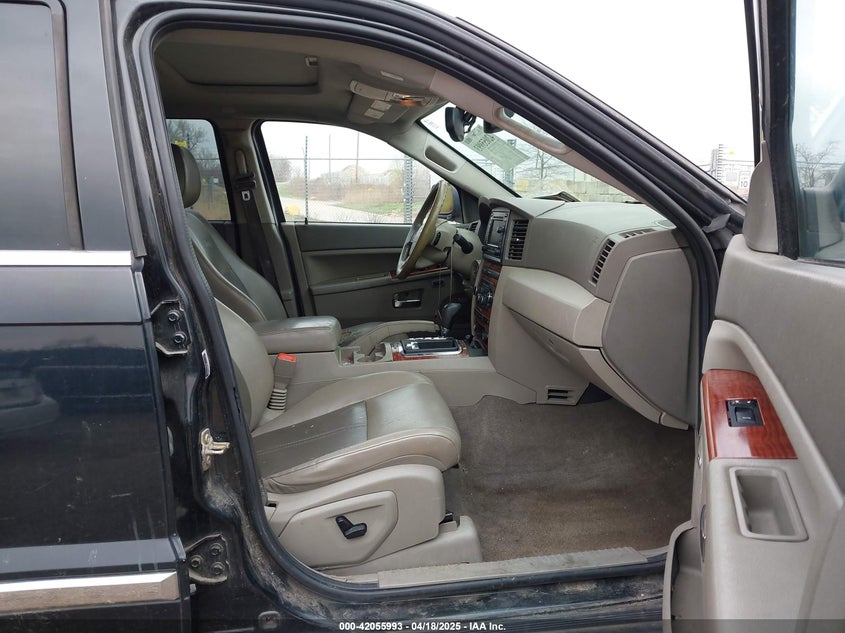 2007 JEEP GRAND CHEROKEE VIN: 1J8HR58P37C563388