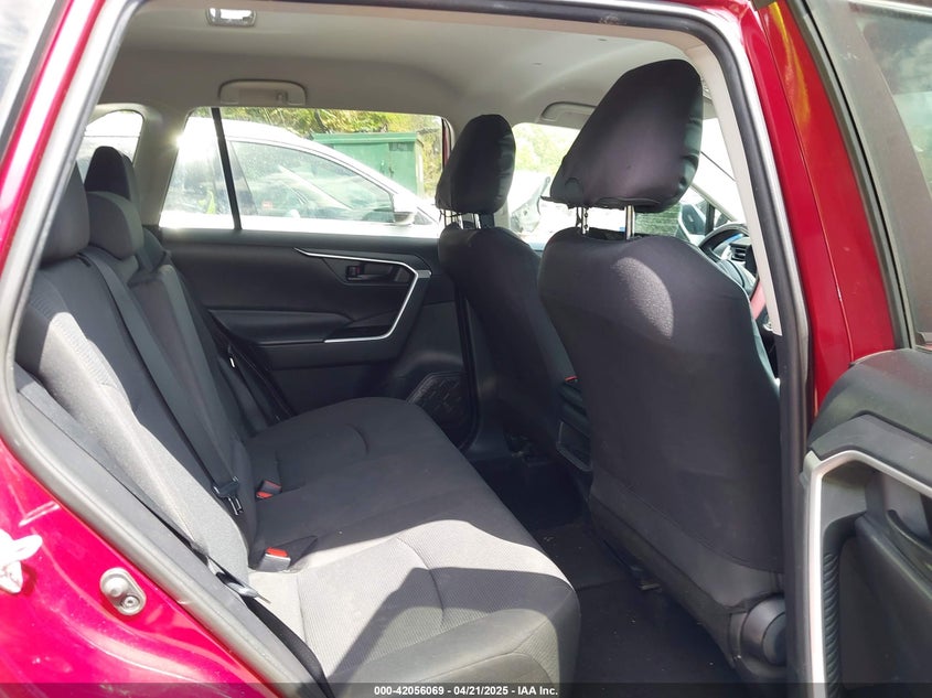 VIN 2T3H1RFVXKW051091 2019 TOYOTA RAV4 LE