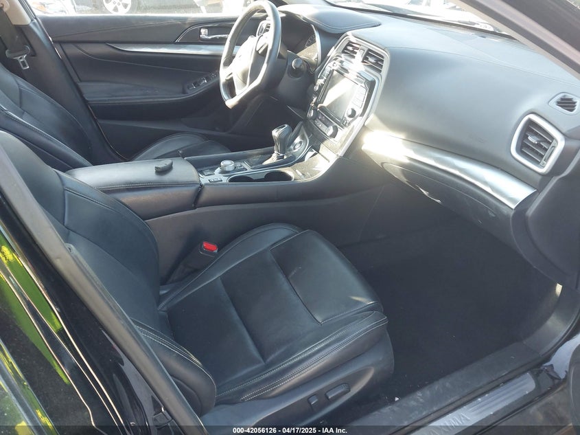 2019 NISSAN MAXIMA VIN: 1N4AA6AV8KC376936