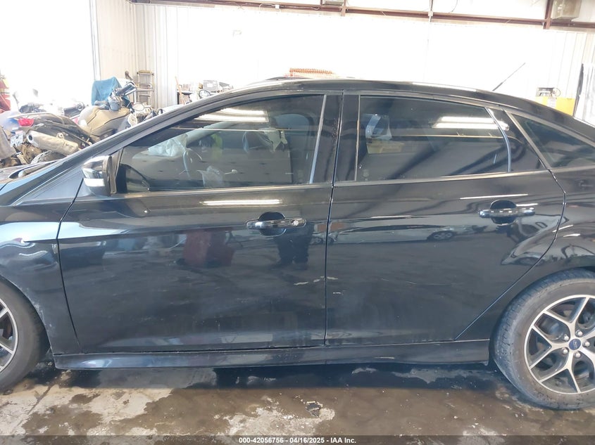 2015 FORD FOCUS SE - 1FADP3F22FL211401