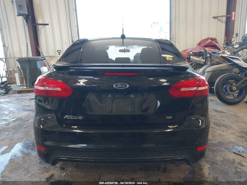 2015 FORD FOCUS SE - 1FADP3F22FL211401