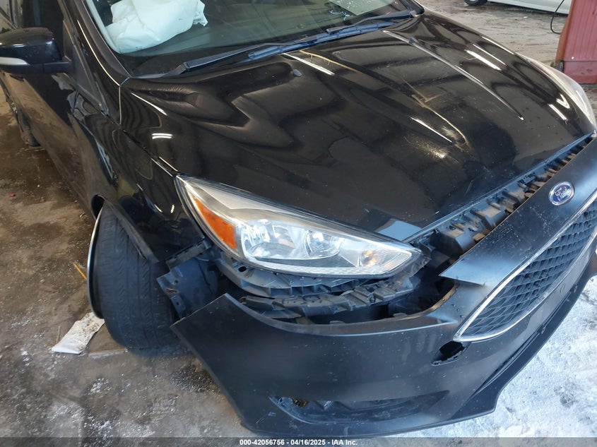 2015 FORD FOCUS SE - 1FADP3F22FL211401