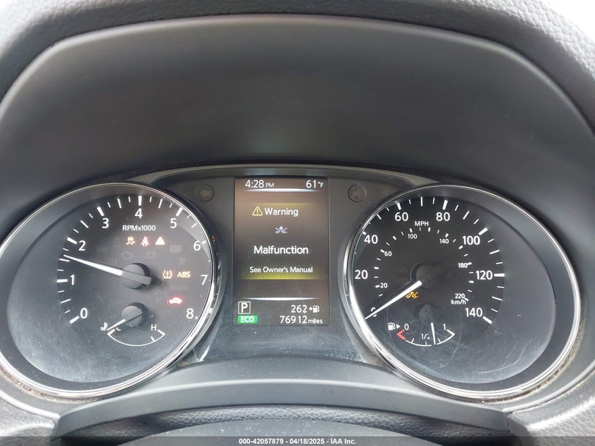 2017 NISSAN ROGUE VIN: KNMAT2MTXHP592117
