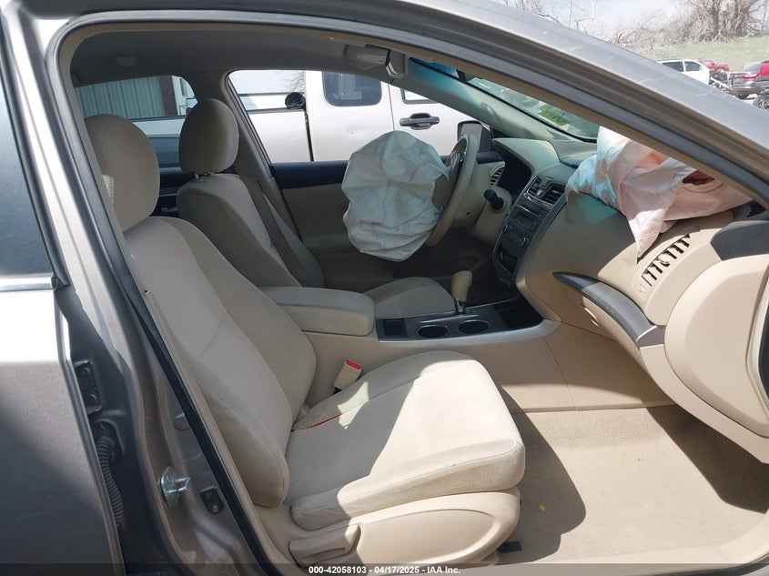 2013 NISSAN ALTIMA VIN: 1N4AL3AP6DC187425