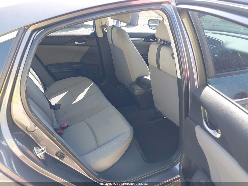 2017 HONDA CIVIC VIN: 2HGFC2F58HH574855