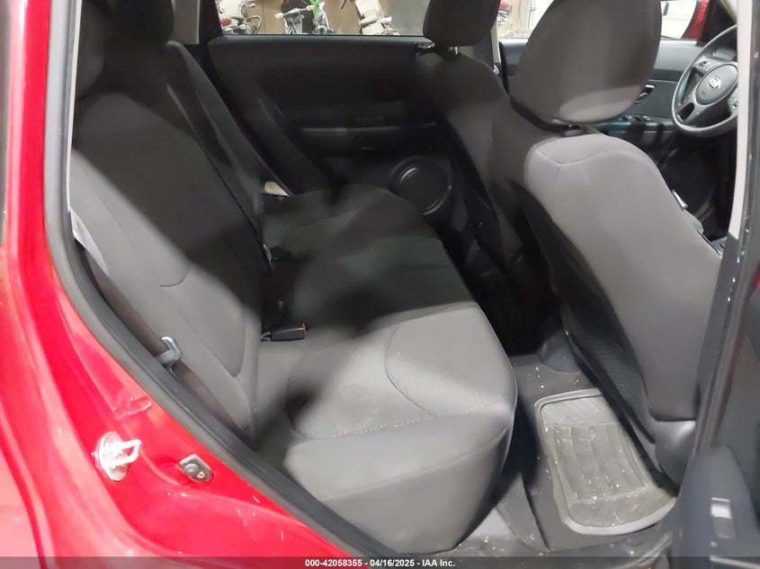 2013 KIA SOUL VIN: KNDJT2A57D7606670