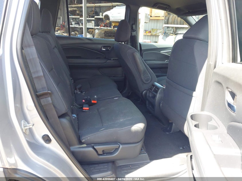 2021 HONDA PASSPORT AWD SPORT - 5FNYF8H22MB000451