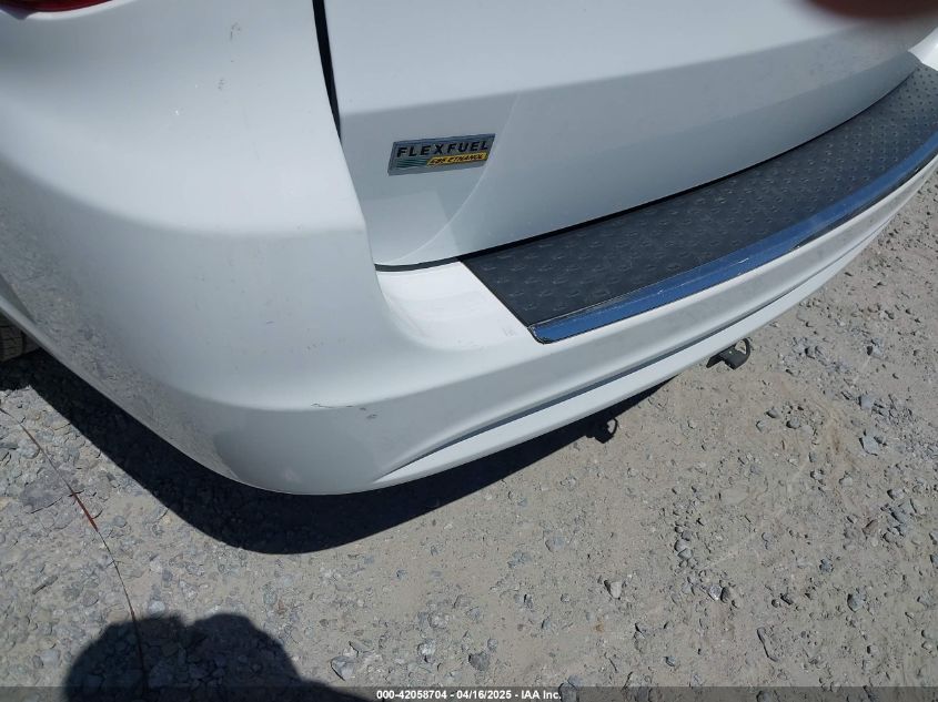 2016 Chrysler Town & Country Touring VIN: 2C4RC1BG7GR260295 Lot: 42058704