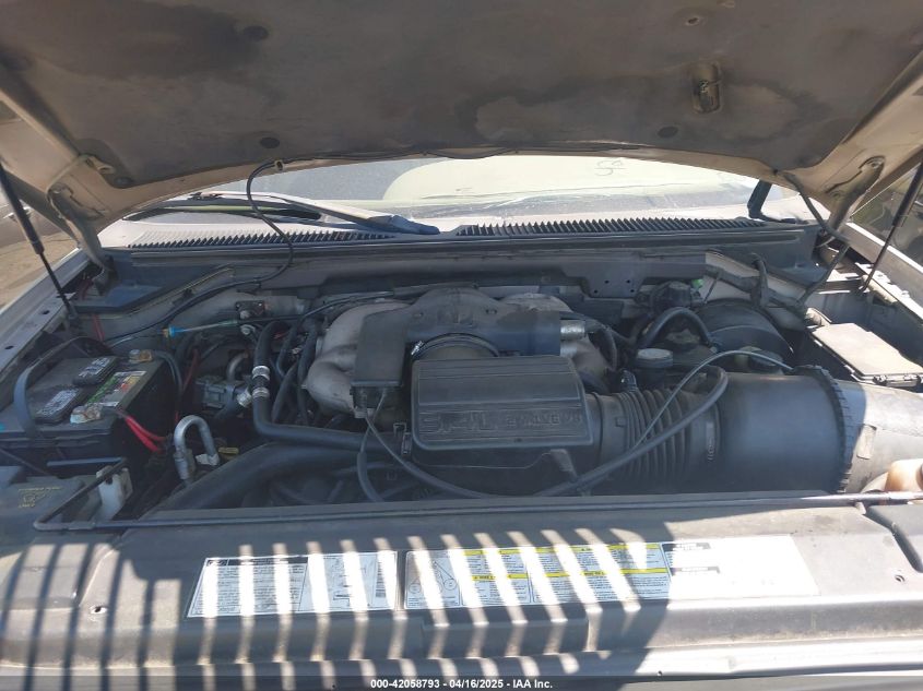 2000 Lincoln Navigator VIN: 5LMEU27A7YLJ43194 Lot: 42058793