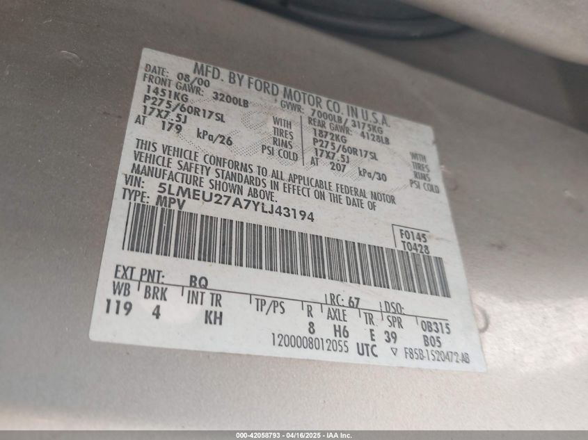 2000 Lincoln Navigator VIN: 5LMEU27A7YLJ43194 Lot: 42058793