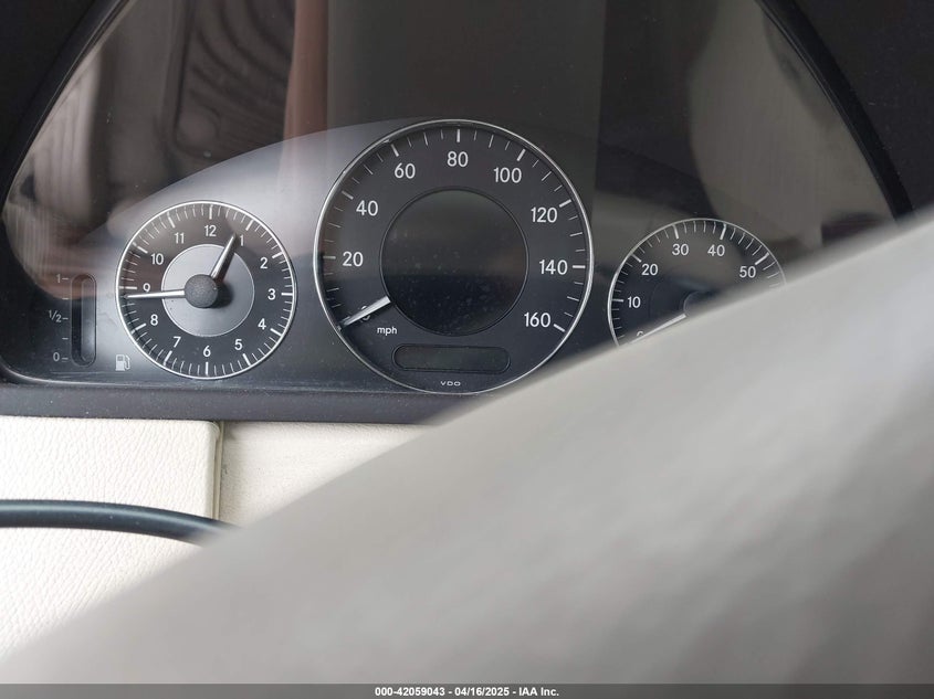 2009 MERCEDES-BENZ CLK 550 VIN: WDBTJ72H59F261963
