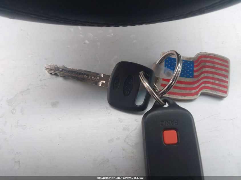 2003 Toyota Camry VIN: 4T1BE320X3U183121 Lot: 42059137