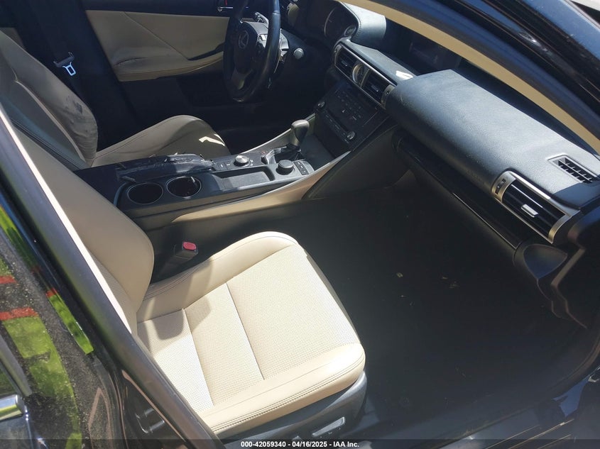 2015 LEXUS IS 250 VIN: JTHBF1D20F5057611