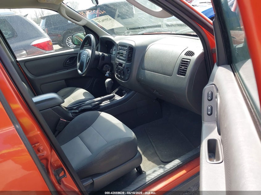 2007 FORD ESCAPE VIN: 1FMYU02Z27KA04600