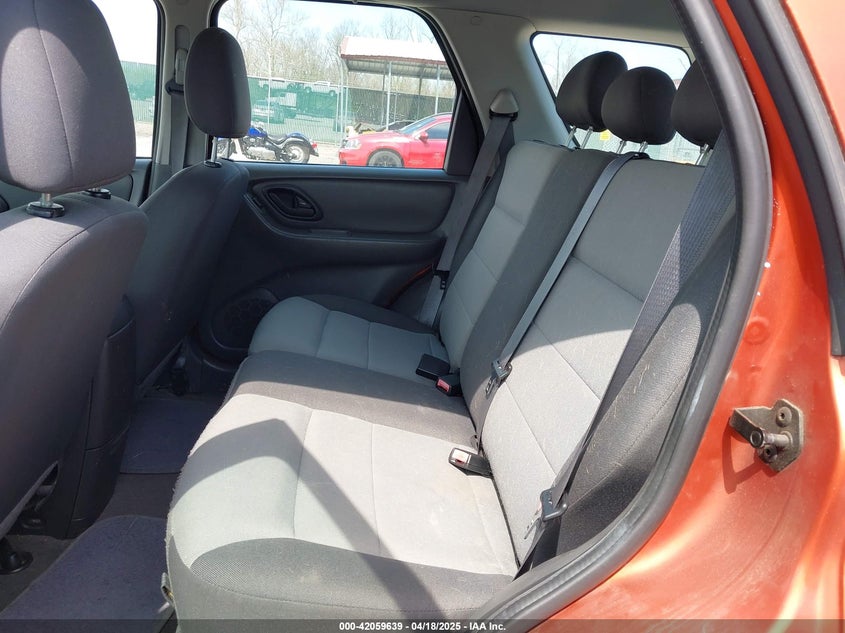2007 FORD ESCAPE VIN: 1FMYU02Z27KA04600